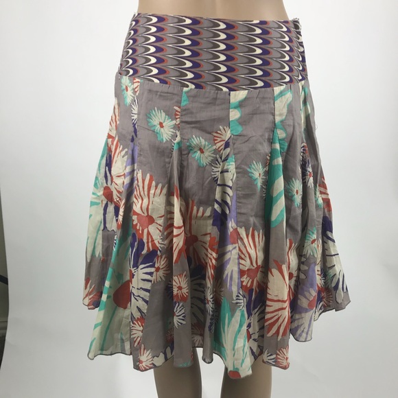 Aryeh Skirt. Women’s Small - Picture 2 of 3